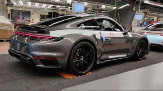 Porsche testē jauno 911 Turbo un Turbo S